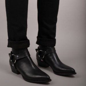 Frye Modern Harness Chelsea Black Ankle Booties 6.5